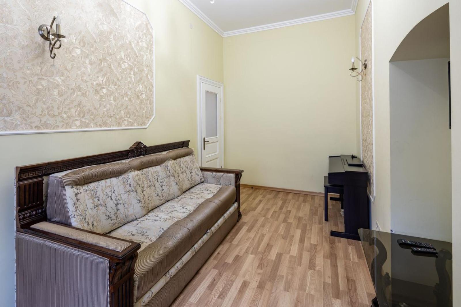 Apartamento Romari Лесі Українки Leópolis Exterior foto