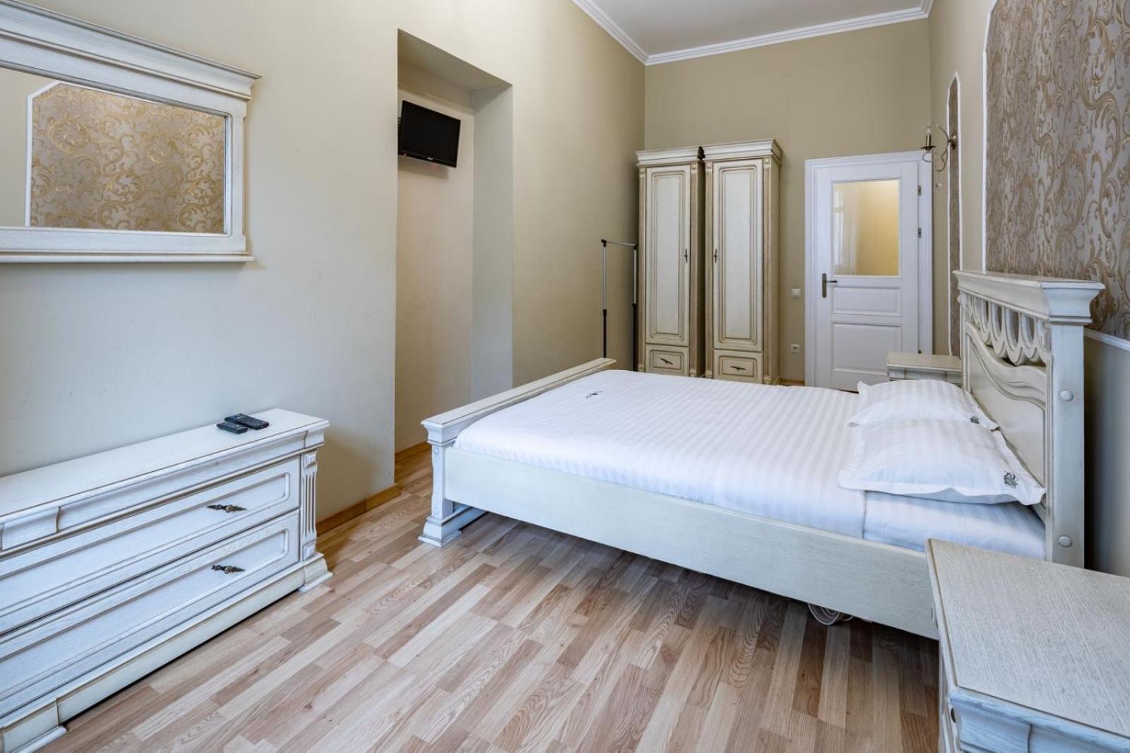 Apartamento Romari Лесі Українки Leópolis Exterior foto